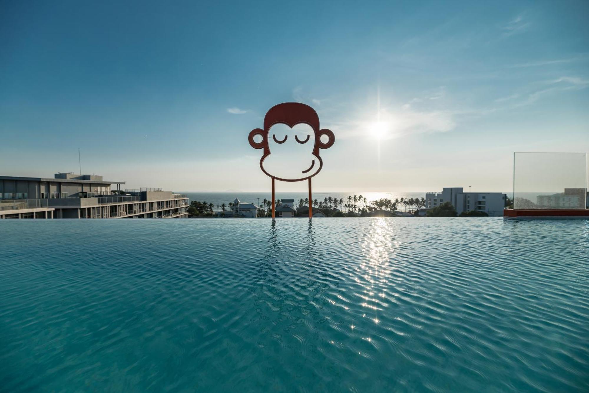 Blu Monkey Hub And Hotel Bangsaen ภายนอก รูปภาพ